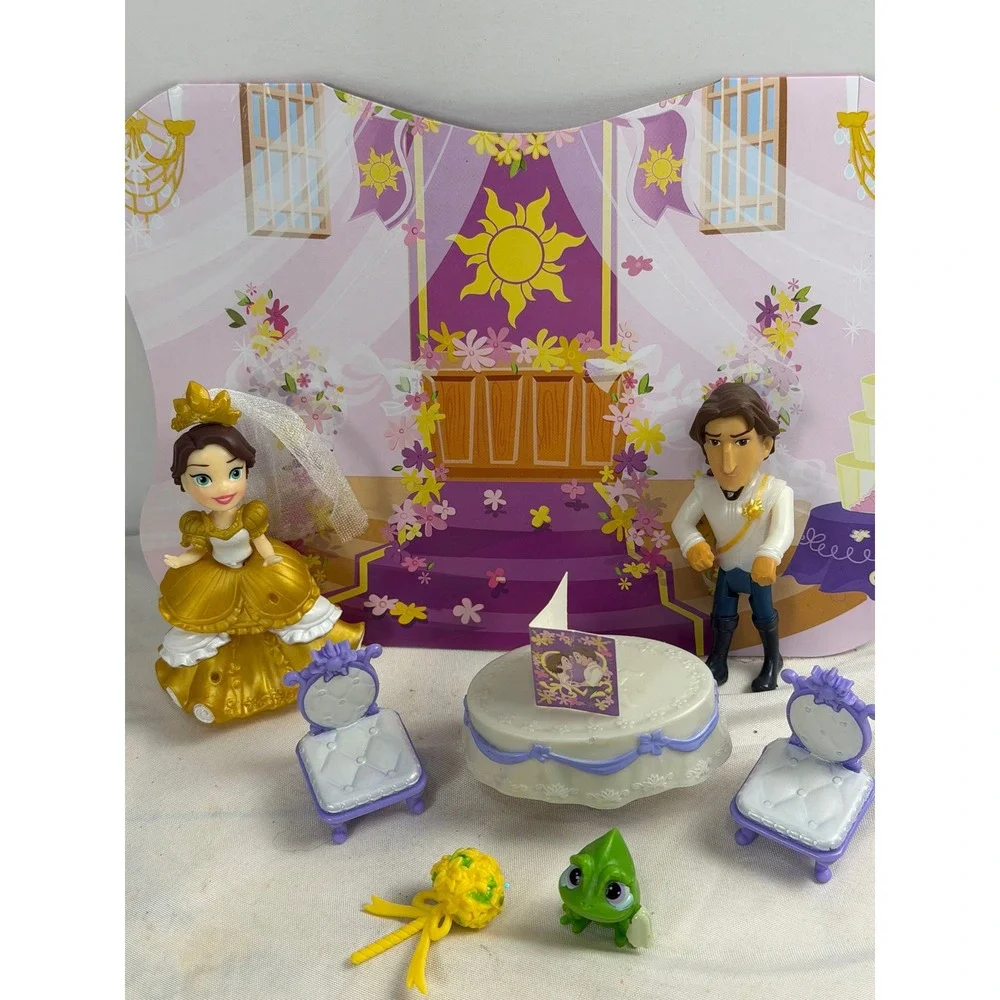 Disney Tangled Little Kingdom Rapunzel Flynn Rider Royal Wedding Playset Pascal